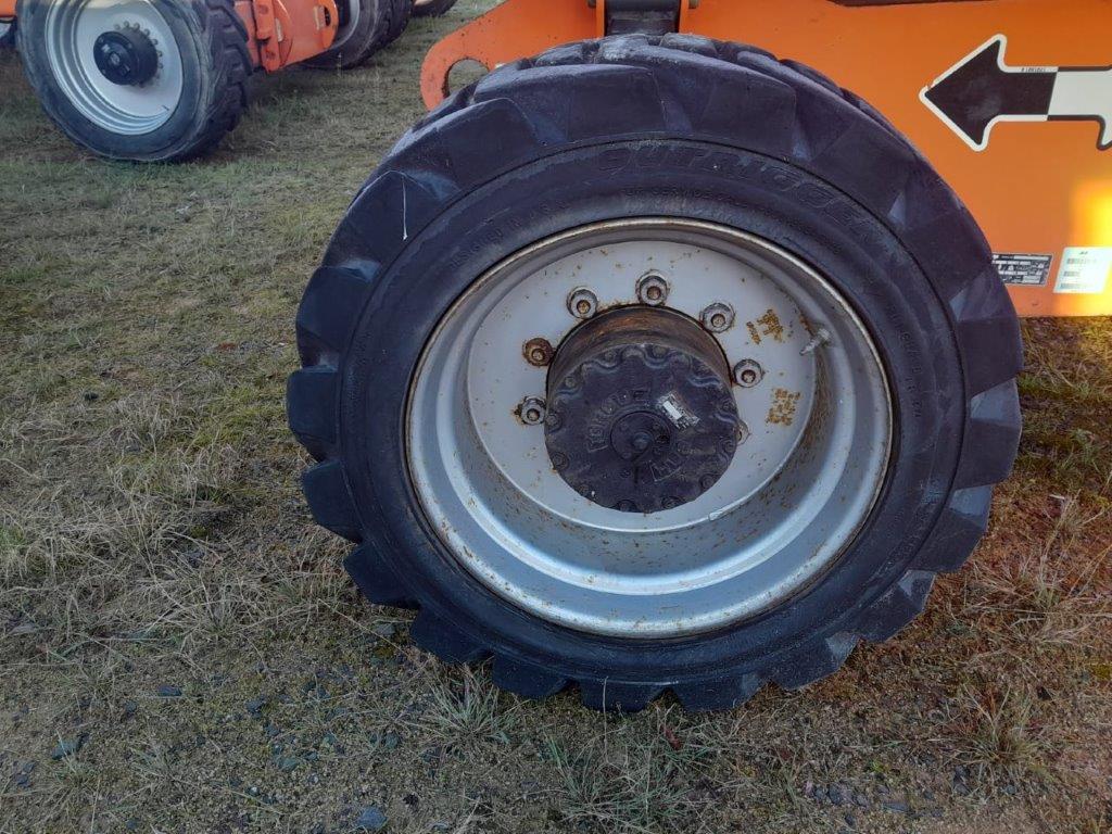 Sold - Articulated Boom Lift - View 2